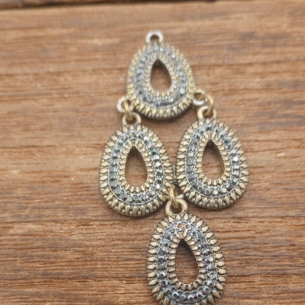 Elegant Sparkle Gold Tone Teardrop Pendant P244